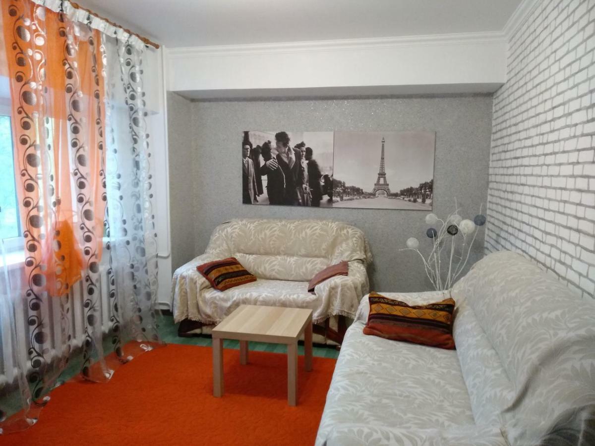 Nice Apartment On Samal 1 Almaty Exterior photo