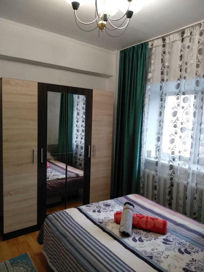 Nice Apartment On Samal 1 Almaty Exterior photo